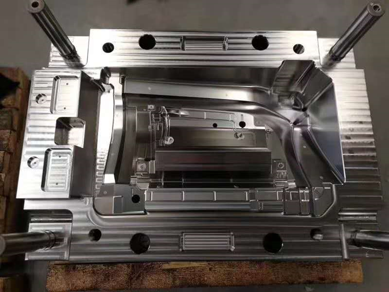 葛利茲模具鋼應用于汽車(chē)塑料件(三) 葛利茲模具鋼應用于汽車(chē)塑料件(三)