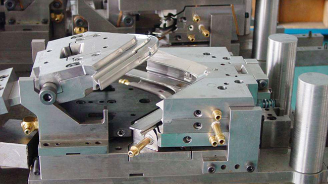 昆山模具鋼材廠(chǎng)給您分析不同EDM加工參數下的白層厚度大概是多少？