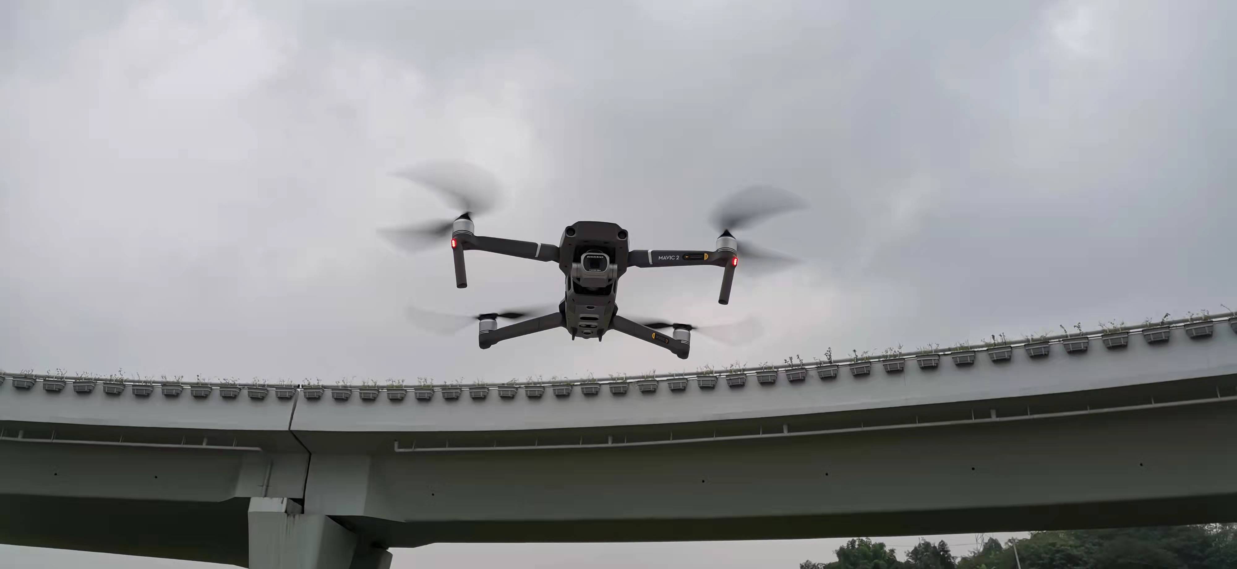無(wú)人機高空巡檢常態(tài)化，助力城市管理精細化